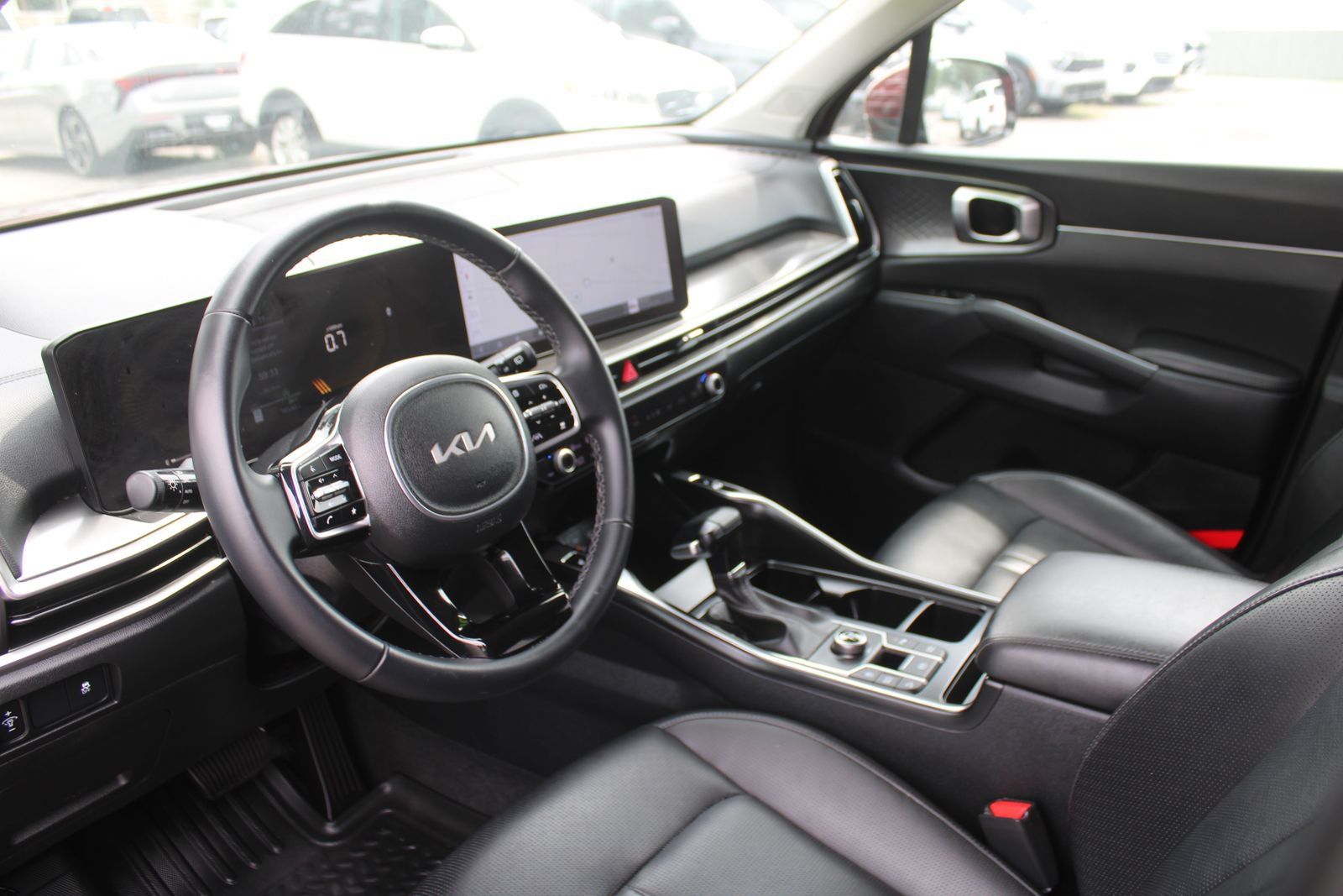 Certified 2025 Kia Sorento S FWD image 21
