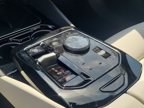 New 2026 BMW 530i RWD image 30