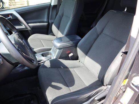 Used 2016 Toyota RAV4 XLE image 16