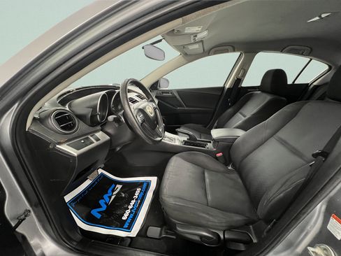 Used 2010 MAZDA MAZDA3 i Touring FWD image 13