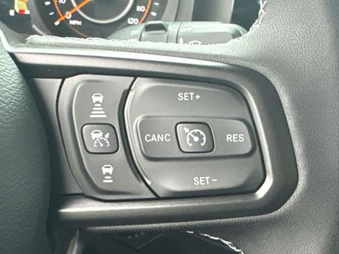 New 2026 Jeep Wrangler Rubicon w/ Xtreme 35 Tire Package image 24