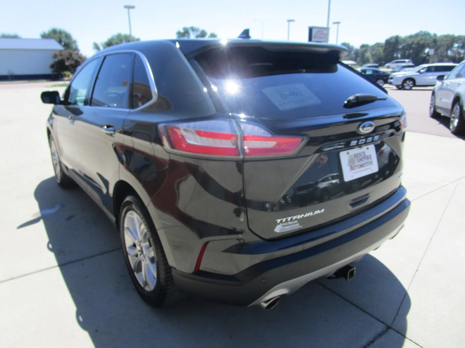 Used 2023 Ford Edge Titanium w/ Cargo Accessory Package AWD/4WD image 7