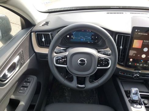 New 2026 Volvo XC60 B5 Plus w/ Protection Package Premier image 23