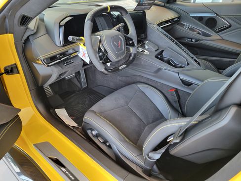 New 2025 Chevrolet Corvette Z06 w/ Z07 Performance Package image 7