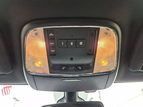 Used 2018 Jeep Grand Cherokee Limited w/ Trailer Tow Group IV AWD/4WD image 34