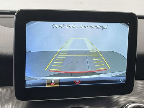 Used 2019 Mercedes-Benz GLA 250 4MATIC image 28