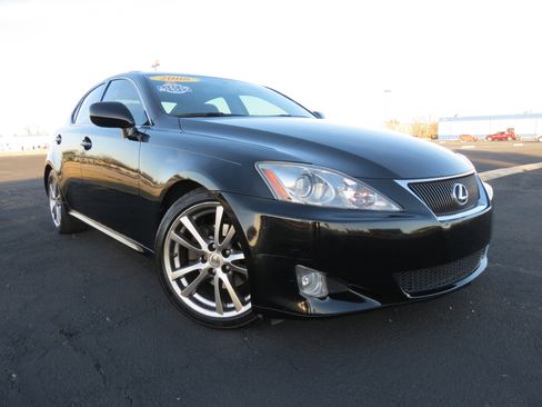 Used 2008 Lexus IS 250 image 2