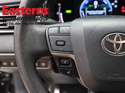 Used 2025 Toyota Camry LE FWD image 14