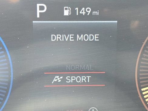 Used 2024 Hyundai Kona SE FWD image 28