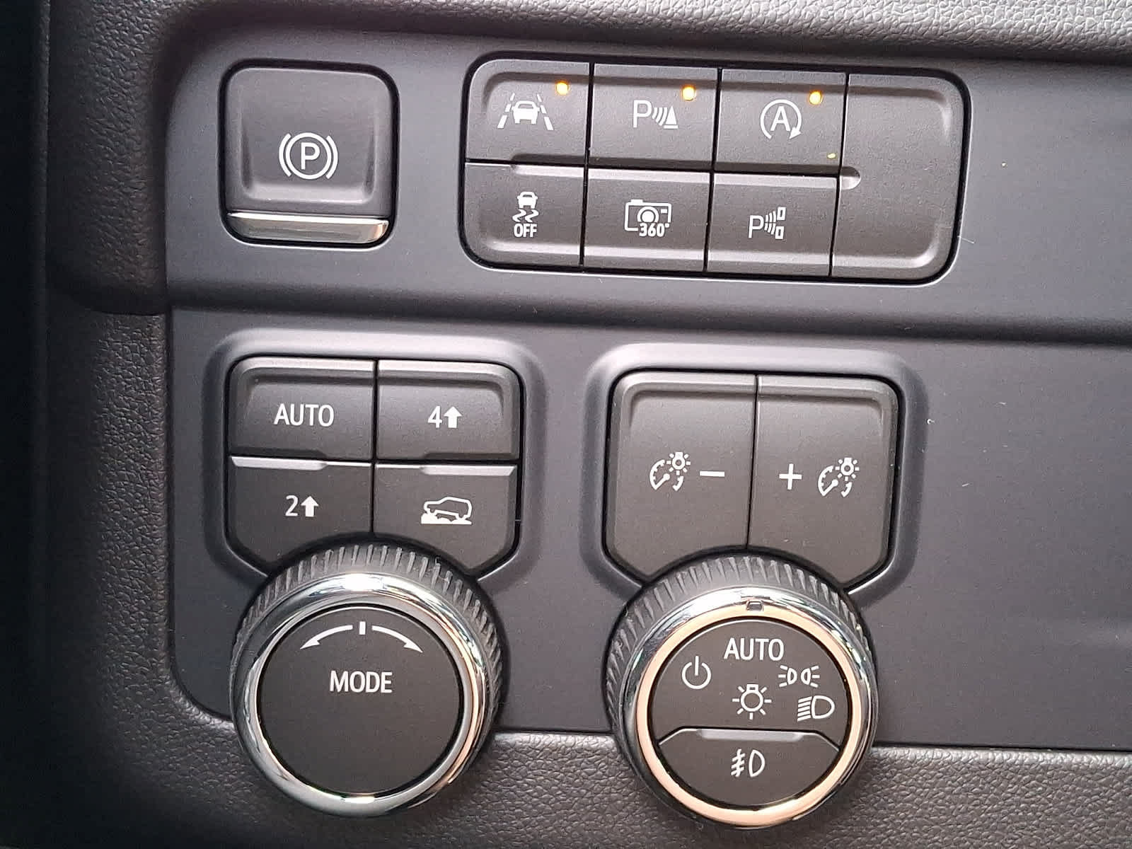 New 2026 Chevrolet Tahoe LT w/ Comfort Package AWD/4WD image 19