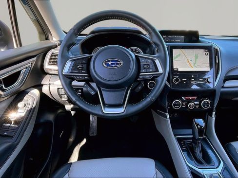 Used 2023 Subaru Forester Limited image 9