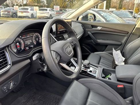 Certified 2025 Audi Q5 2.0T Premium Plus w/ Premium Plus Package image 24