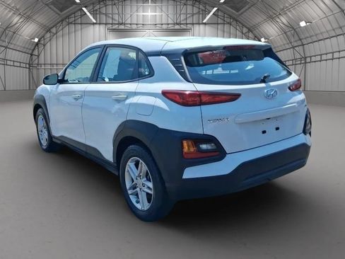 Used 2021 Hyundai Kona SE AWD/4WD image 3