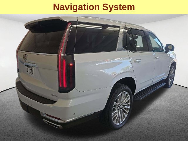 Used 2025 Cadillac Escalade Premium Luxury AWD/4WD image 4