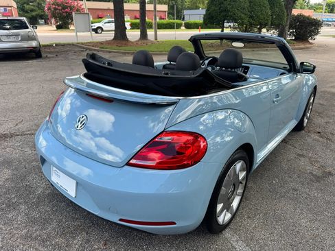 Used 2013 Volkswagen Beetle 2.5 FWD image 8