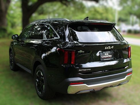 New 2026 Kia Sorento S image 12