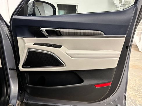 Used 2023 Kia Telluride SX FWD image 24