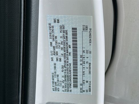 Used 2018 Ford Escape SE image 12