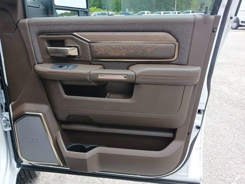 New 2026 RAM 3500 Longhorn AWD/4WD image 39