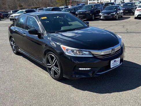Used 2017 Honda Accord Sport image 3