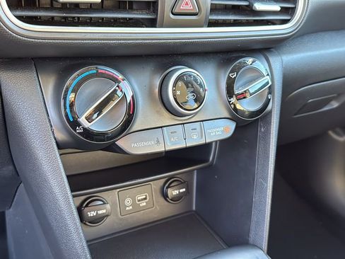 Used 2018 Hyundai Kona SEL image 16