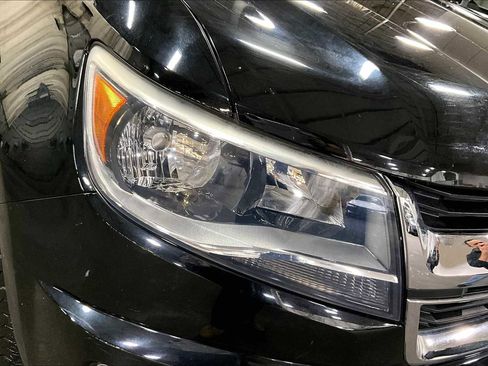 Used 2016 Chevrolet Colorado LT w/ LT Convenience Package image 27