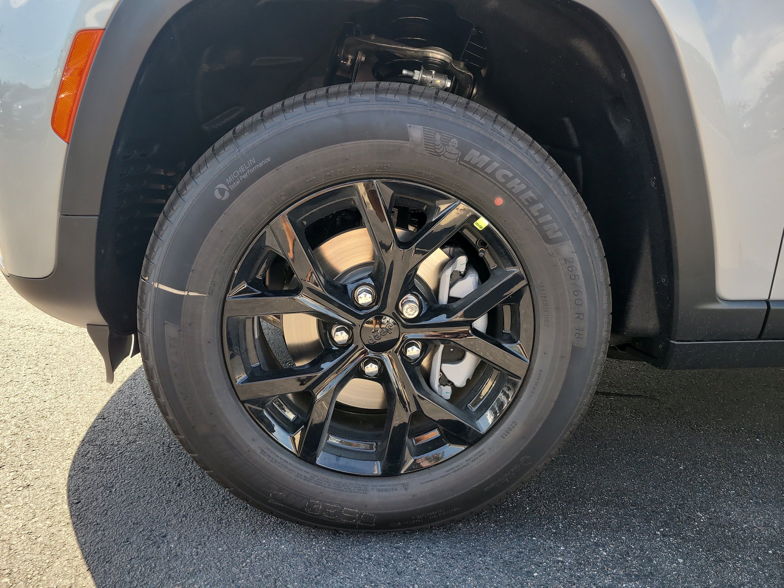 New 2026 Jeep Grand Cherokee Altitude RWD image 10