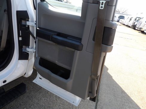 Used 2017 Ford F250 XL image 9