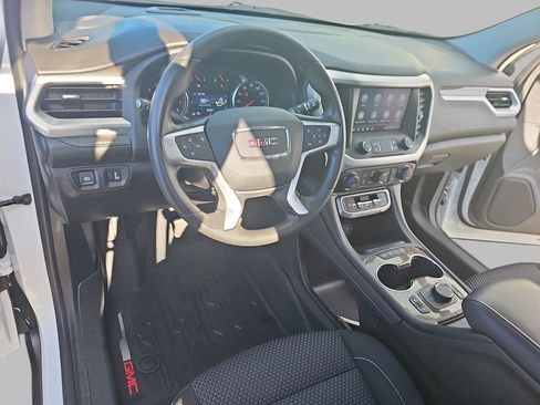 Certified 2023 GMC Acadia SLE w/ Driver Convenience Package image 22