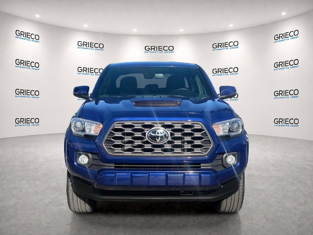 Used 2022 Toyota Tacoma TRD Sport w/ Black Out Package (TMS) AWD/4WD image 2
