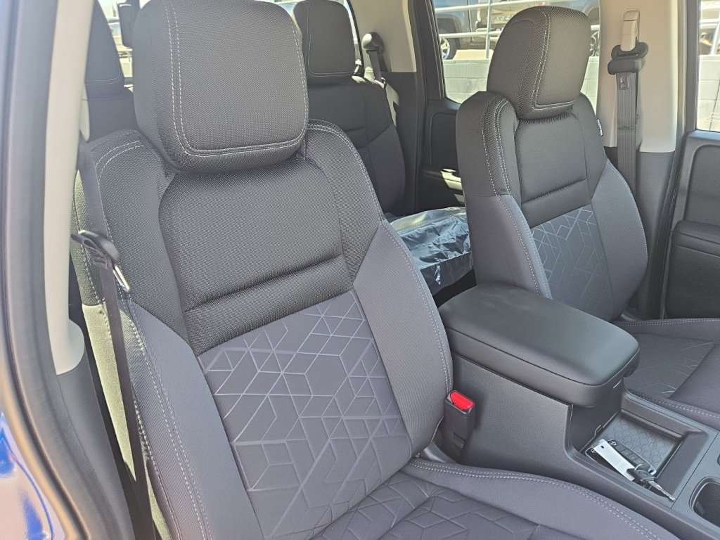 New 2027 Nissan Frontier SV w/ All-Weather Content Package RWD image 13