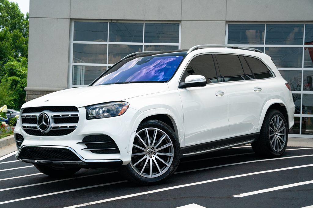 Used 2023 Mercedes-Benz GLS 450 4MATIC image 2