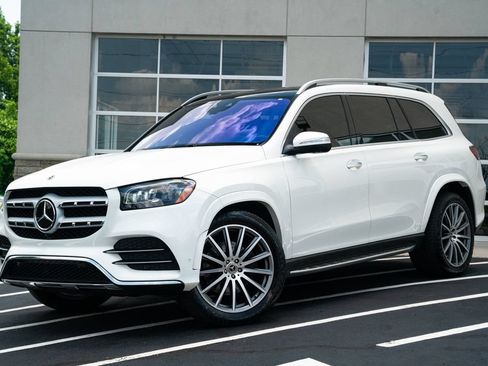 Used 2023 Mercedes-Benz GLS 450 4MATIC image 2