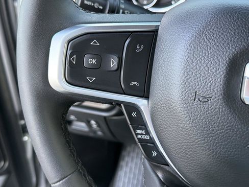 Used 2025 RAM 1500 Big Horn AWD/4WD image 23