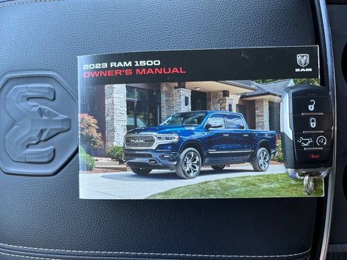 Used 2023 RAM 1500 Laramie AWD/4WD image 23