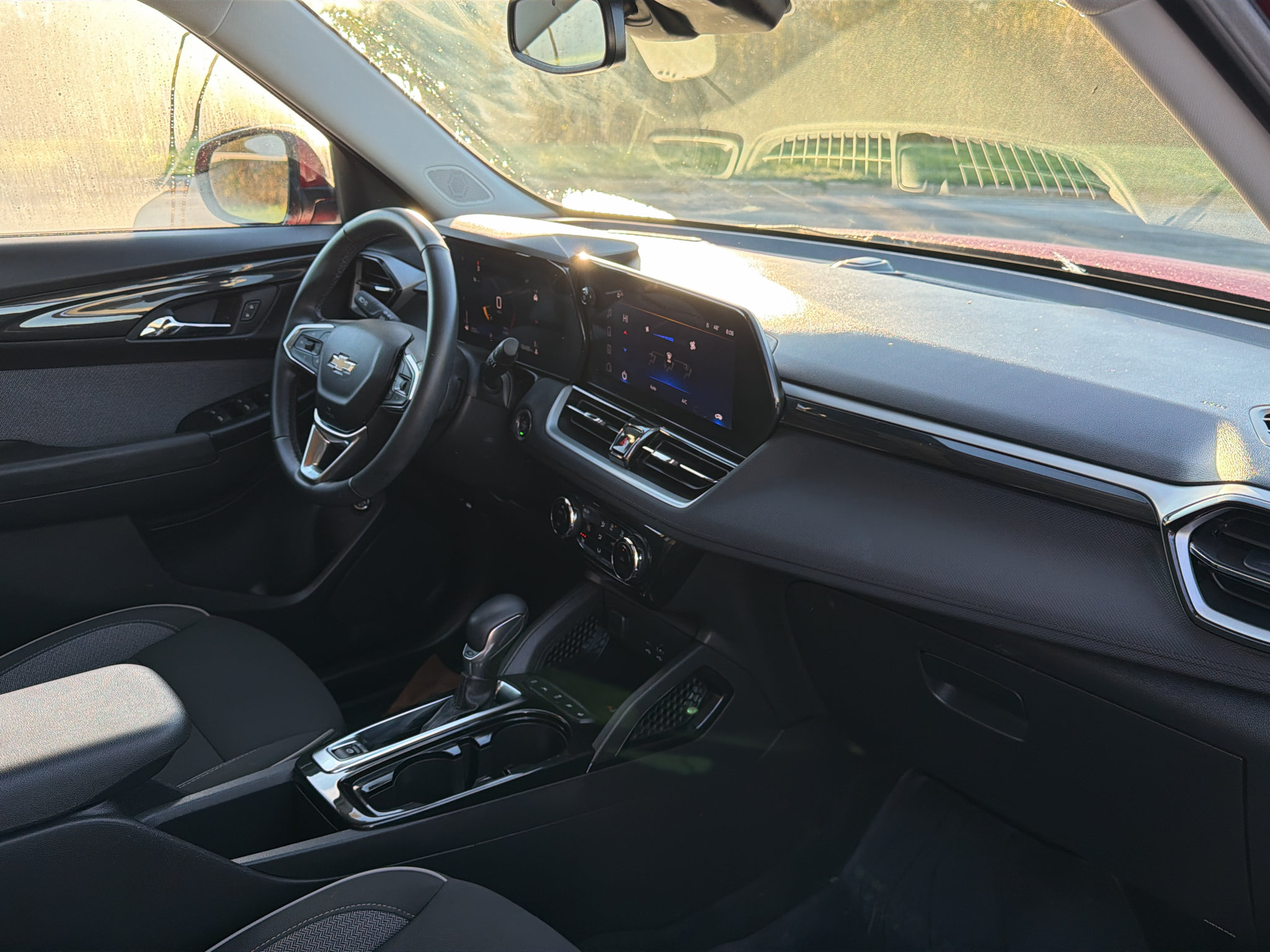 Used 2024 Chevrolet TrailBlazer LT w/ Convenience Package FWD image 27