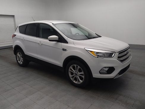 Used 2019 Ford Escape SE image 11