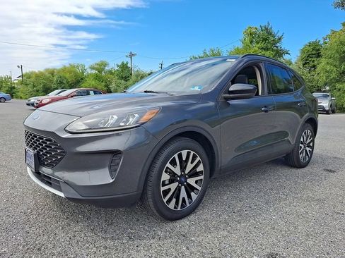 Used 2020 Ford Escape SE Sport AWD/4WD image 3