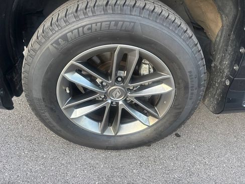 Certified 2022 Lexus GX 460 Premium w/ Premium Package AWD/4WD image 23