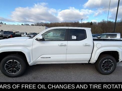 New 2026 Toyota Tacoma TRD Sport image 2