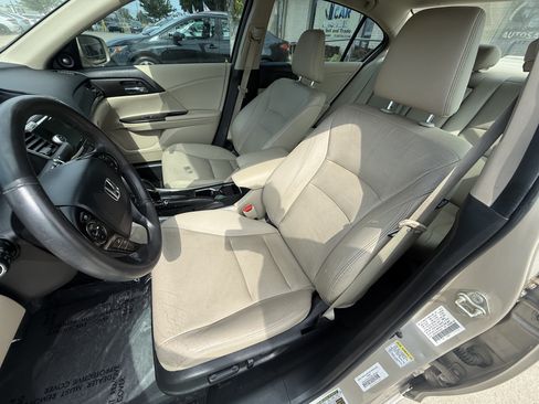 Used 2015 Honda Accord EX-L image 9