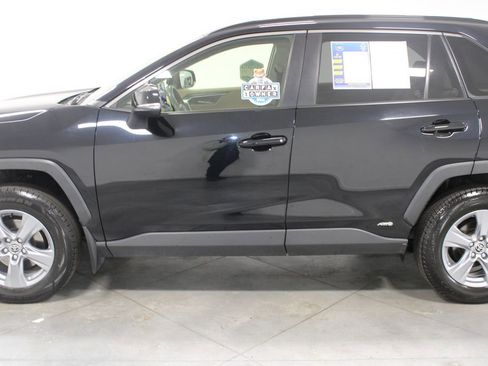 Used 2023 Toyota RAV4 XLE w/ Convenience Package image 6