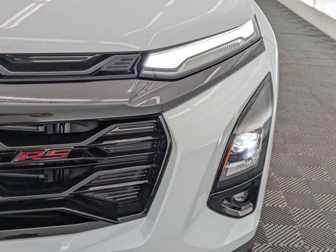 New 2026 Chevrolet Equinox RS w/ Convenience Package III AWD/4WD image 10