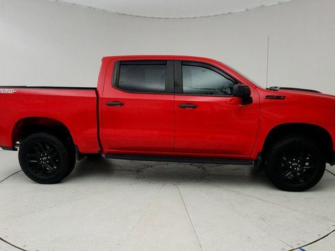 Certified 2023 Chevrolet Silverado 1500 Custom Trail Boss w/ LPO, Dark Essentials Package AWD/4WD image 9