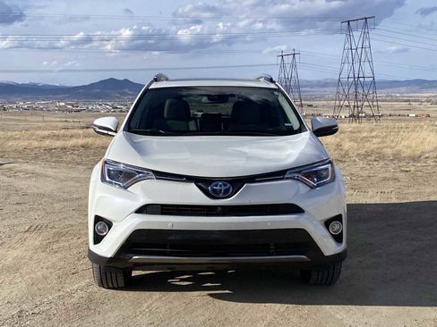 Used 2017 Toyota RAV4 Limited w/ Advanced Technology Package image 10