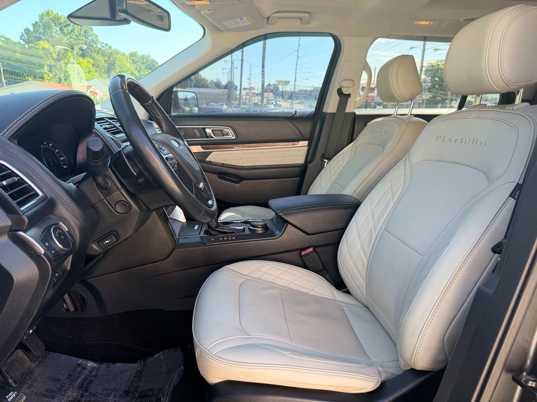 Used 2017 Ford Explorer Platinum AWD/4WD image 12