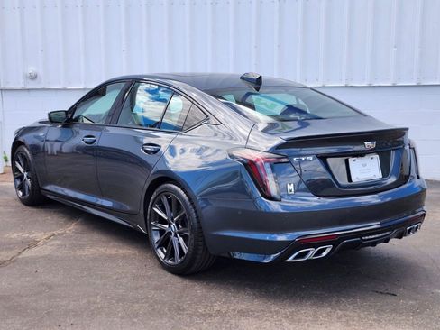 Used 2025 Cadillac CT5 V RWD image 3