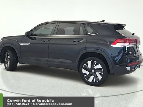 Used 2026 Volkswagen Atlas Cross Sport SE AWD/4WD image 3