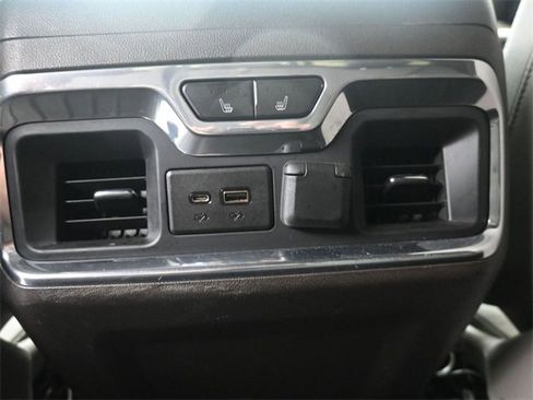 Used 2020 Chevrolet Silverado 2500 LTZ w/ Technology Package image 21