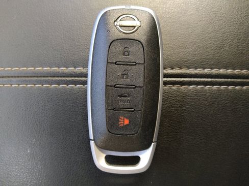 Used 2025 Nissan Sentra S image 32